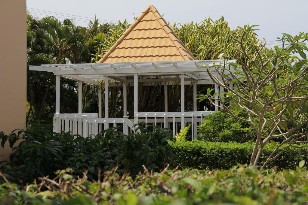The Atrium At Ironshore 蒙特哥贝 外观 照片